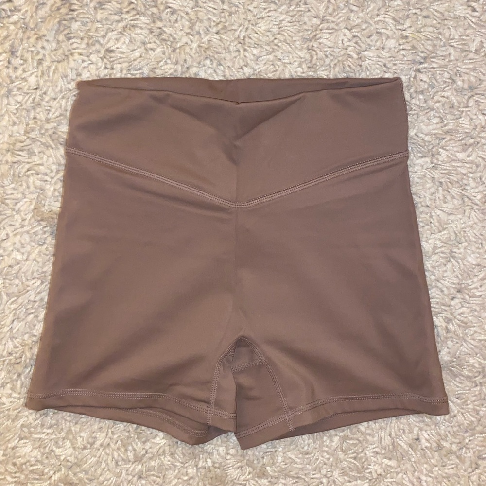 Vitality (Balance Athletica) Tan Cloud Shorts